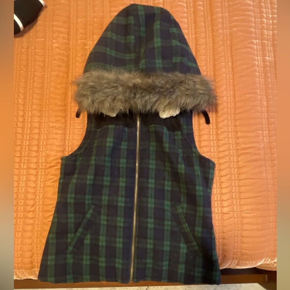 Warm Hooded Vest